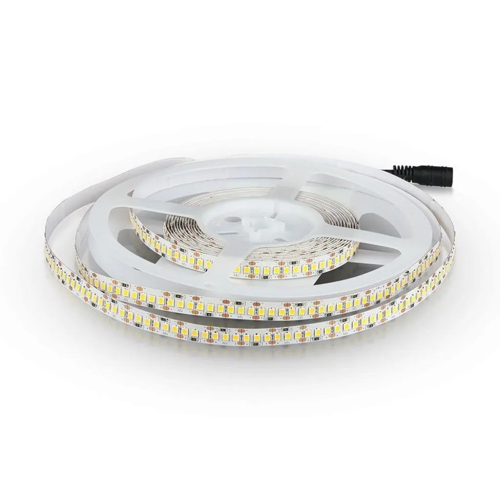Strip Led Smd3528 18Wm 5M 204 Ledm 12V 4500K 10Mm, vista angolata dall'alto