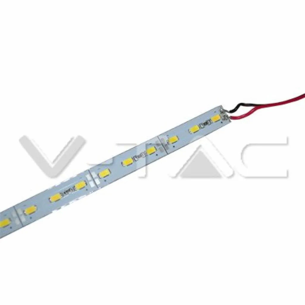 Strip LED SMD3528 3,6W/m 5m 60 LED/m 12V 4500K, vista angolata con cavi