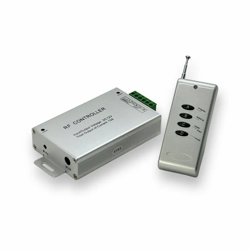 Controller Dimmer Wireless RF 2.4GHz per Strip LED RGB 3 Canali 12V/24V 12A con Telecomando 4 Tasti, vista angolata generale