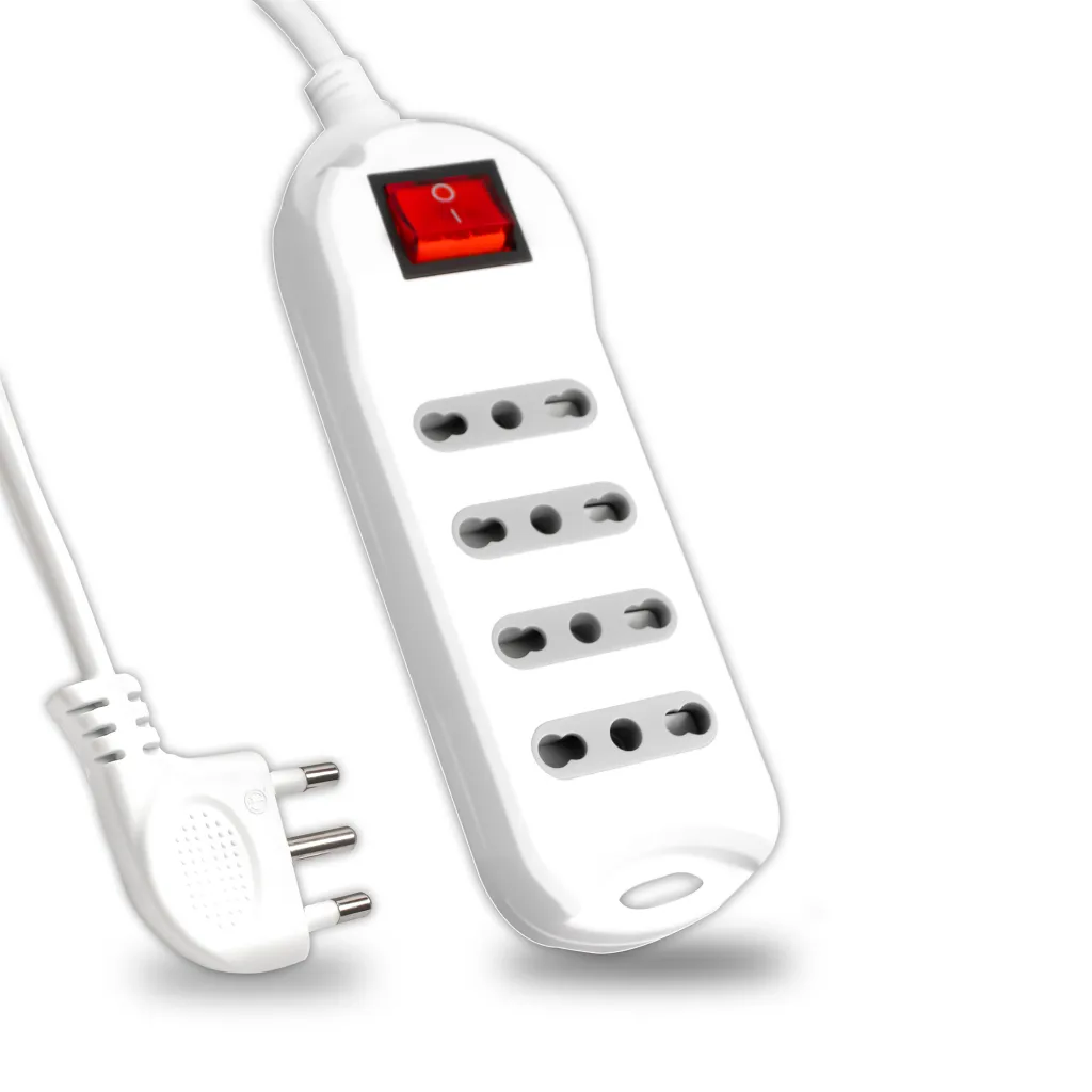 Multipresa con Cavo 1,5m e 4x Prese Bipasso 10/16A, Spina 16A e Interruttore Colore Bianco, vista angolata del prodotto